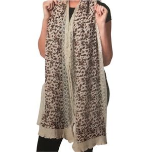 NWT.  Sacred Threads Scarf.  06 BL/GR